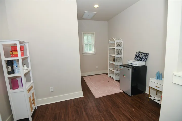650 Dekalb N/a 1080, Auburn, Alabama 36830