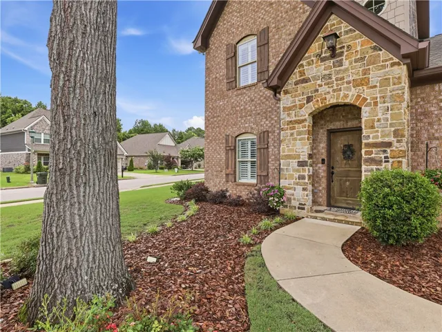 1230 Weatherford Street, Auburn, Alabama 36830