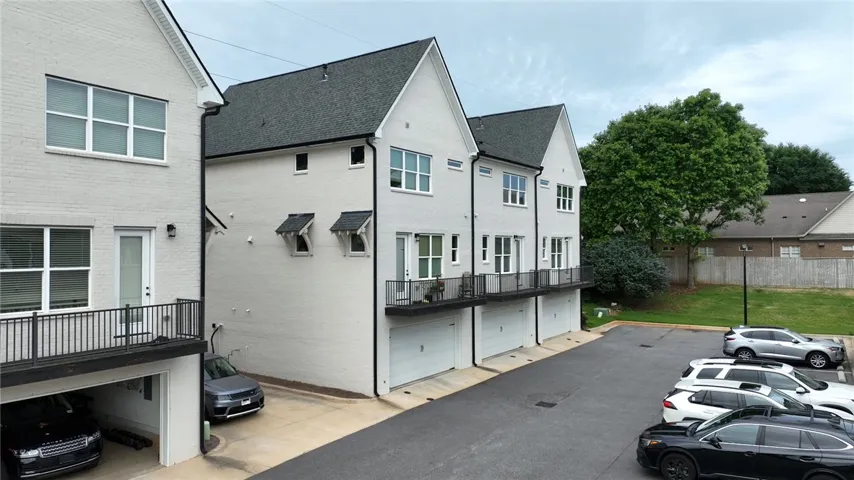 2106 Moores Mill Road 106, Auburn, Alabama 36830
