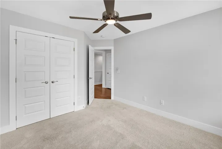 2106 Moores Mill Road 106, Auburn, Alabama 36830