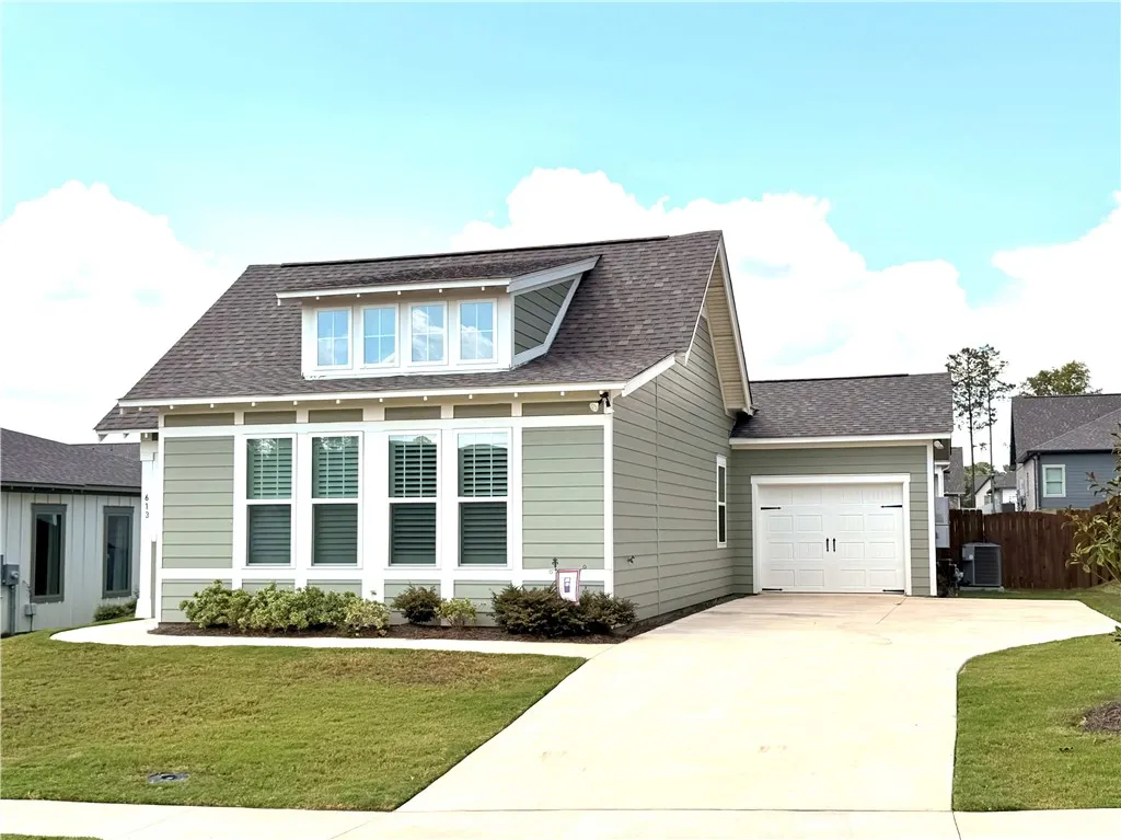 Garage, extra parking concrete pad for side-by-side parking