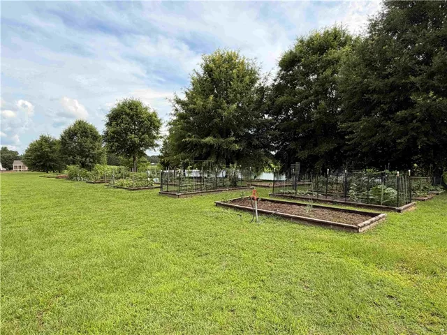 Community Garden space available near Mimms Lake.