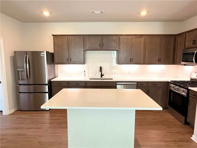 613 Shropshire Drive, Auburn, Alabama 36832
