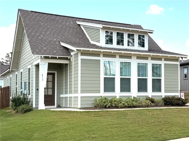 613 Shropshire Drive, Auburn, Alabama 36832