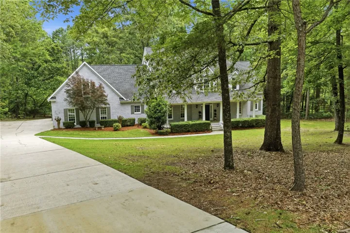 8882 Tara Lane, Auburn, Alabama 36830