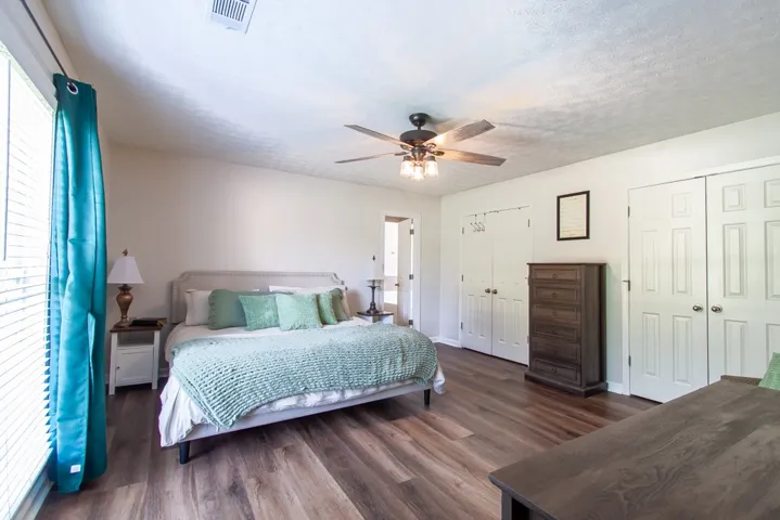 4317 Live Oak Drive, Auburn, Alabama 36832