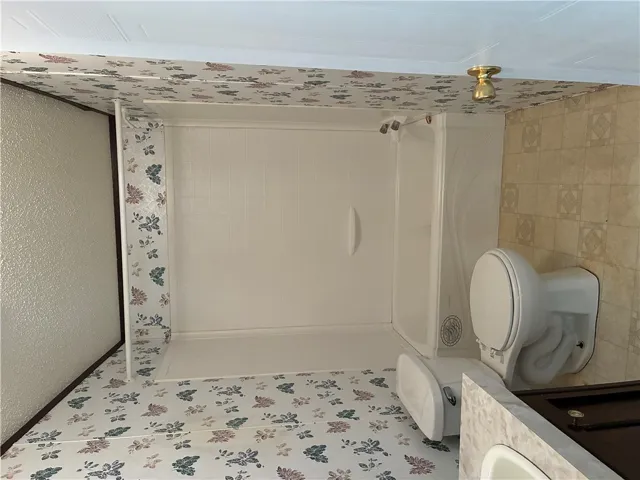 Second bathroom