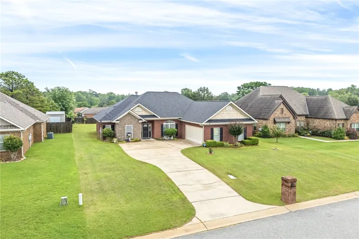 905 Beauford Drive, Opelika, Alabama 36804