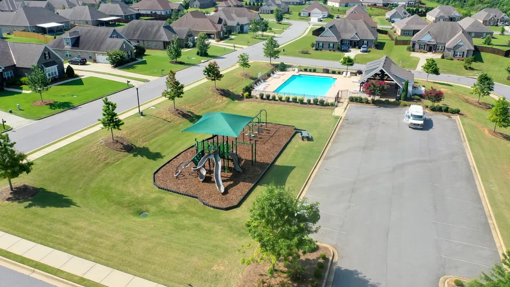 No issues with pool parking.  If you decide not to stroll to the pool you'll be happy to know there is ample parking.