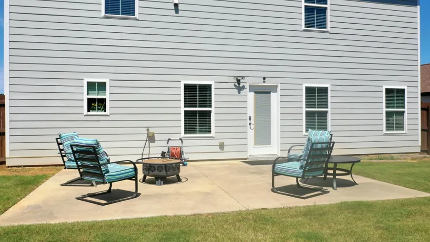 The spacious patio has flexible space.
