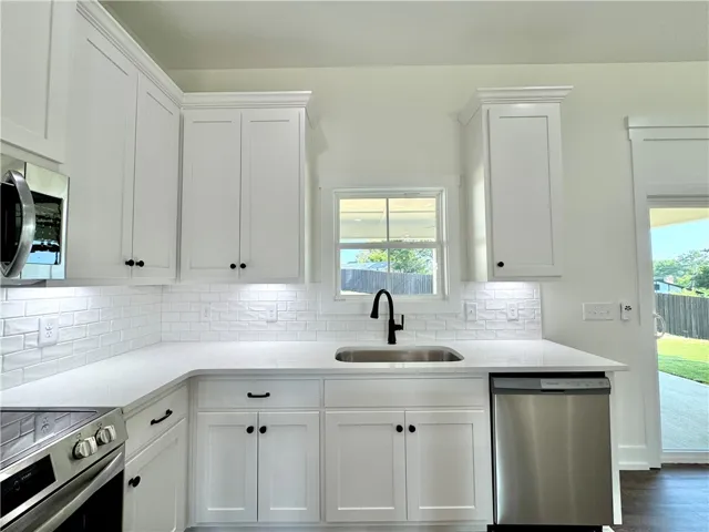 464 Lee Road 443 N/a, Phenix City, Alabama 36870