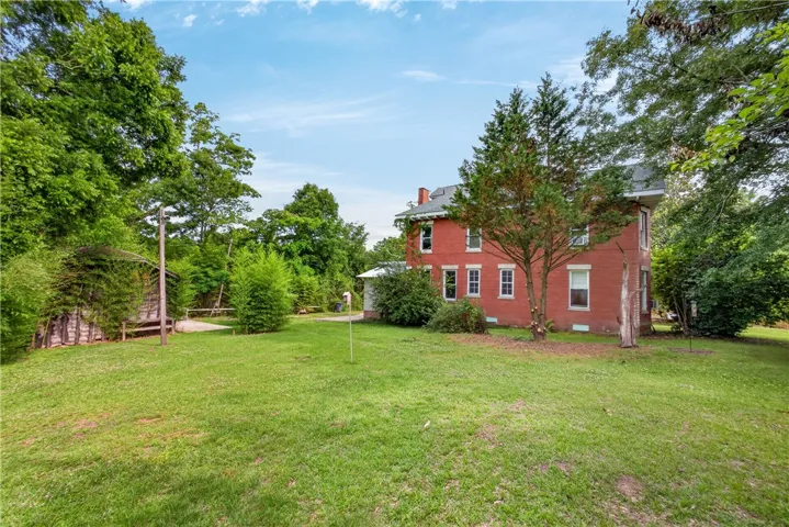 483 Holley Street, Camp Hill, Alabama 36850