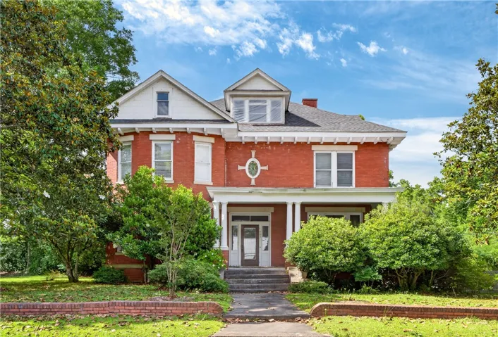 483 Holley Street, Camp Hill, Alabama 36850