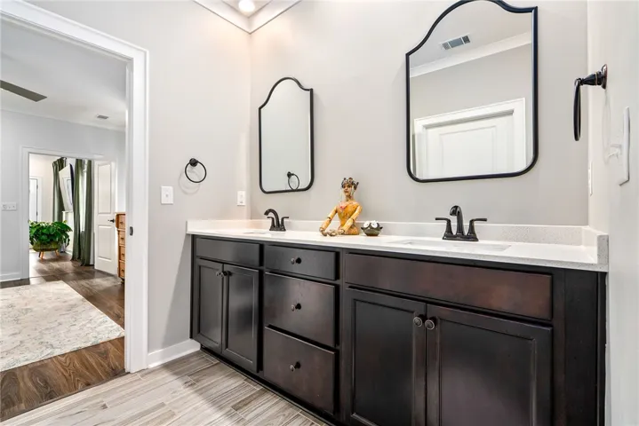 602 Grey Oak Circle, Auburn, Alabama 36830