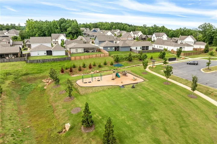 602 Grey Oak Circle, Auburn, Alabama 36830