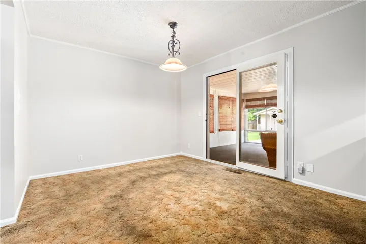 304 S 17th Avenue, Lanett, Alabama 36863