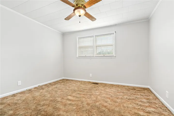 304 S 17th Avenue, Lanett, Alabama 36863