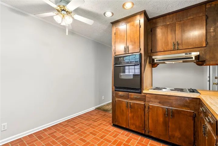 304 S 17th Avenue, Lanett, Alabama 36863