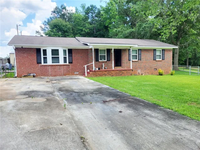 1835 66th Avenue Sw, Lanett, Alabama 36863