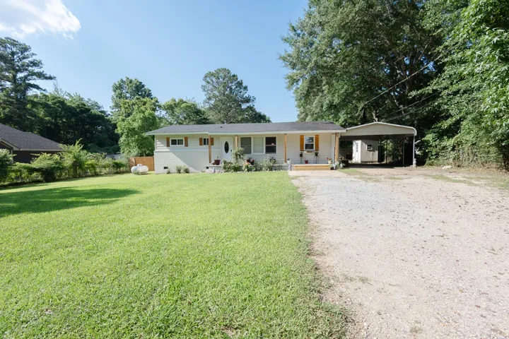 616 Vann Road, Smiths Station, Alabama 36877
