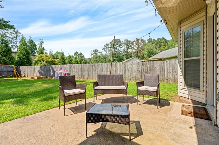 2004 Dutch Court, Opelika, Alabama 36801