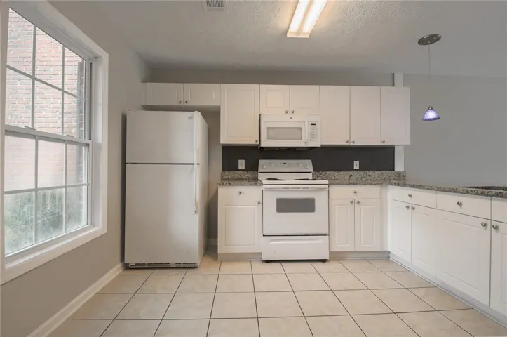 1477 N Donahue Drive 1706, Auburn, Alabama 36830