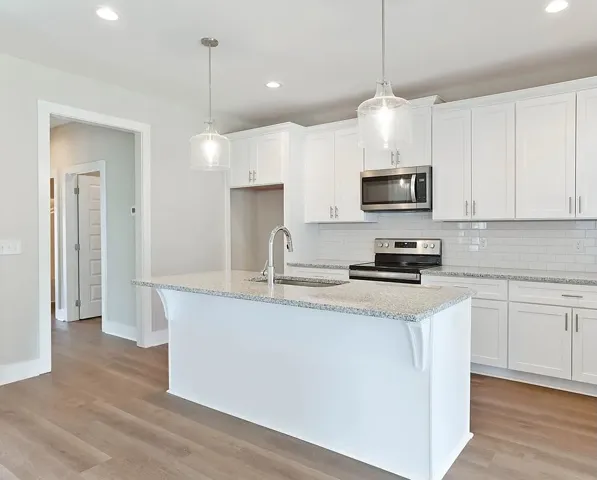 1073 Burrow Circle, Opelika, Alabama 36801