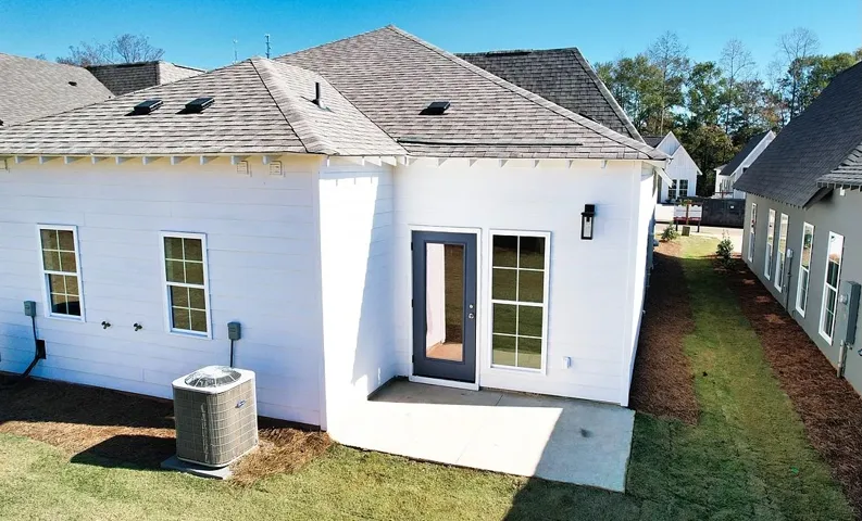 1073 Burrow Circle, Opelika, Alabama 36801