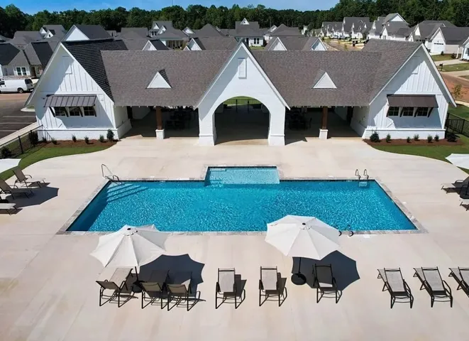 1073 Burrow Circle, Opelika, Alabama 36801