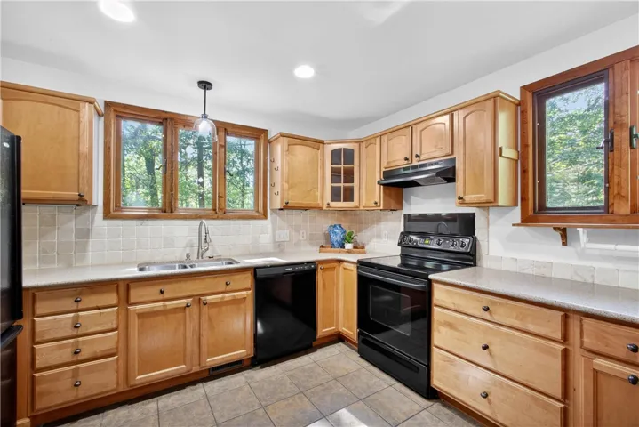 1866 Summit Lane, Auburn, Alabama 36832