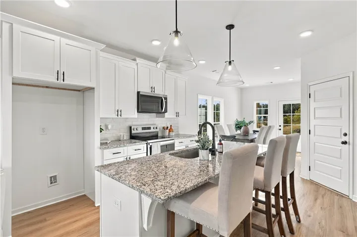 226 Firefly Lane, Opelika, Alabama 36804