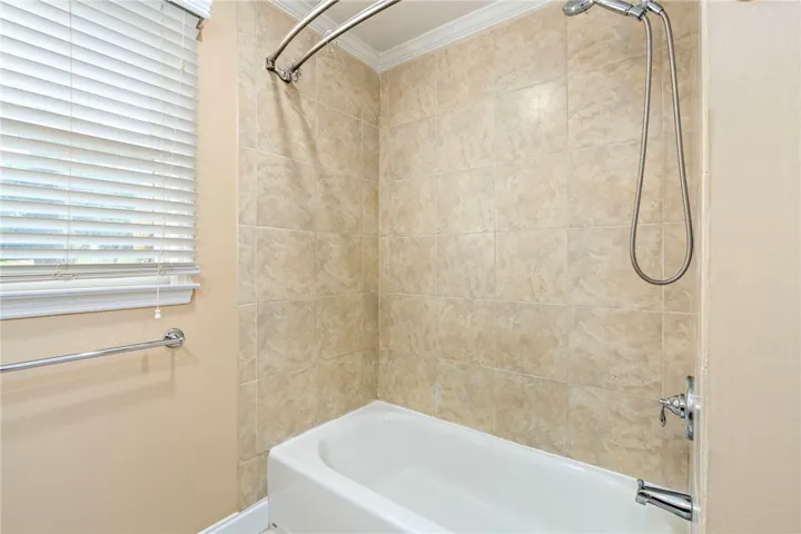 528 Genelda Avenue 23, Auburn, Alabama 36832