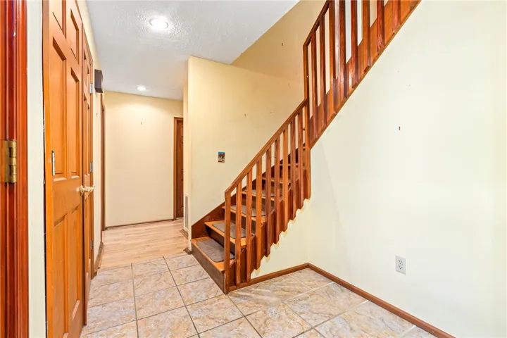 819 Winterhawk Drive, Auburn, Alabama 36830