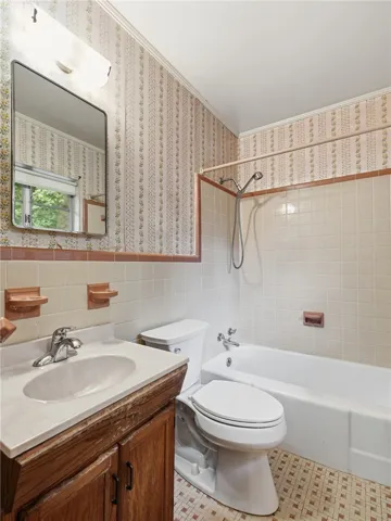 470 Cary Drive, Auburn, Alabama 36830