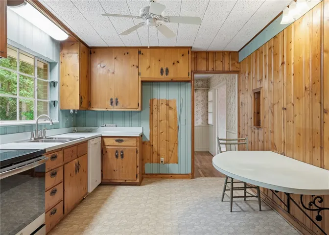 470 Cary Drive, Auburn, Alabama 36830