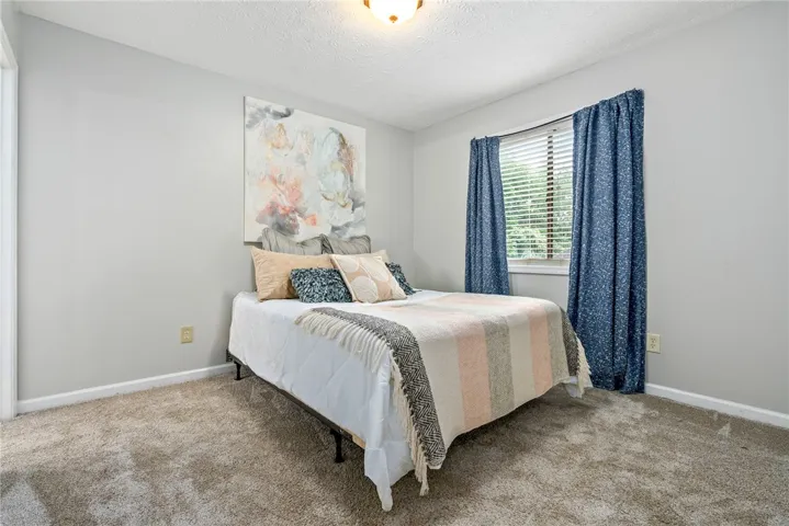 522 N Donahue Drive 7, Auburn, Alabama 36830