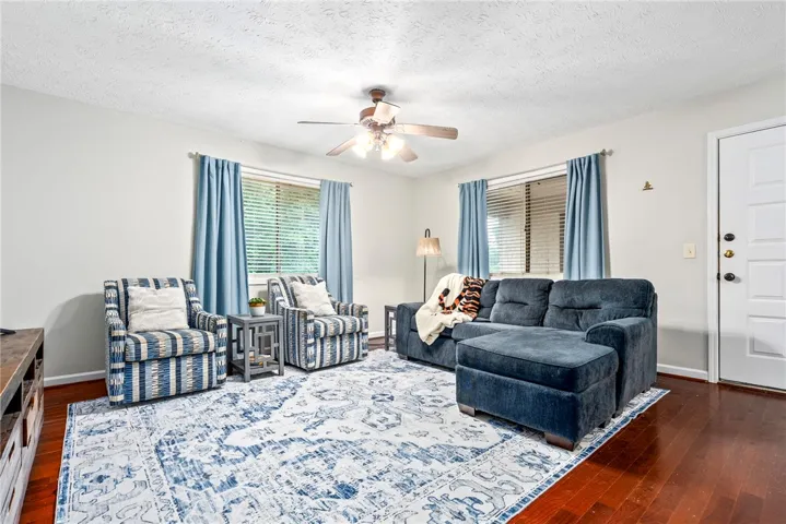 522 N Donahue Drive 7, Auburn, Alabama 36830