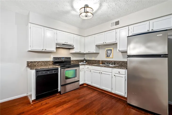 522 N Donahue Drive 7, Auburn, Alabama 36830