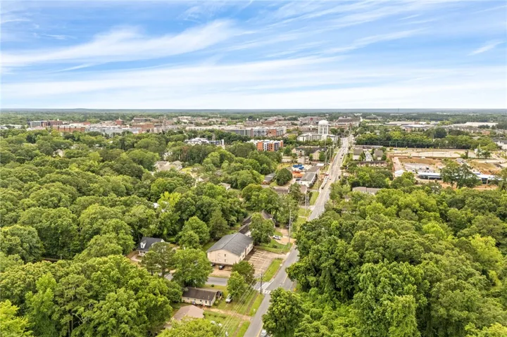 522 N Donahue Drive 7, Auburn, Alabama 36830