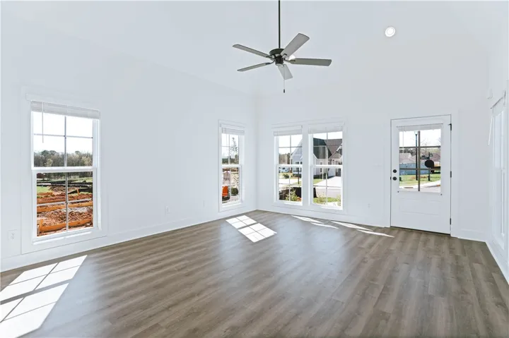 Example of a Duette 4 Floorplan - All plans, pricing and specifications are subject to change without notice.