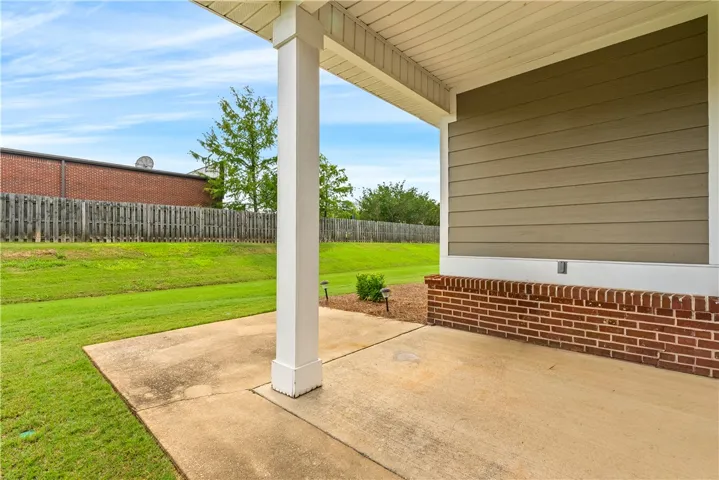 1957 Wire Road 35, Auburn, Alabama 36832