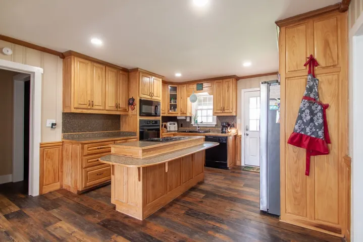 7235 20th Avenue, Valley, Alabama 36854