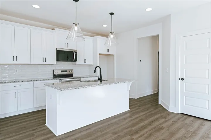 Example of a Duette 4B Floorplan - All plans, pricing and specifications are subject to change without notice.