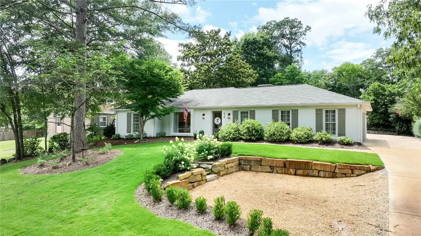 819 E University Drive, Auburn, Alabama 36830