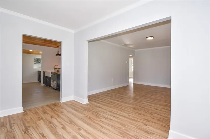 An inviting open floorplan provides a seamless transition from one room to the next, perfect for modern living.