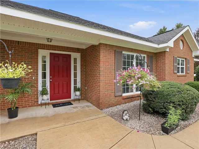 374 Lee Road 370 N/a, Valley, Alabama 36854