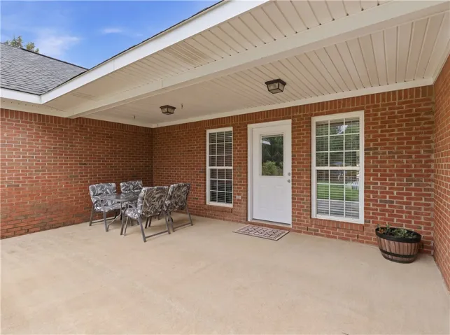 374 Lee Road 370 N/a, Valley, Alabama 36854