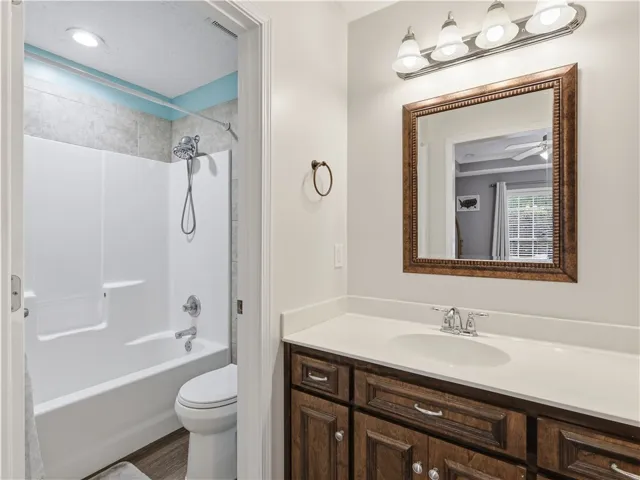 374 Lee Road 370 N/a, Valley, Alabama 36854