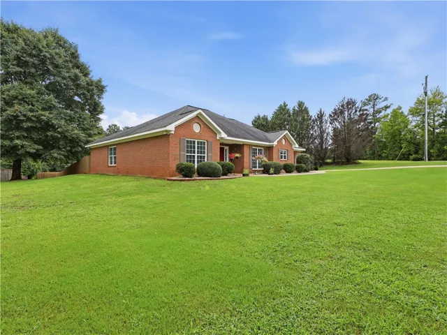 374 Lee Road 370 N/a, Valley, Alabama 36854