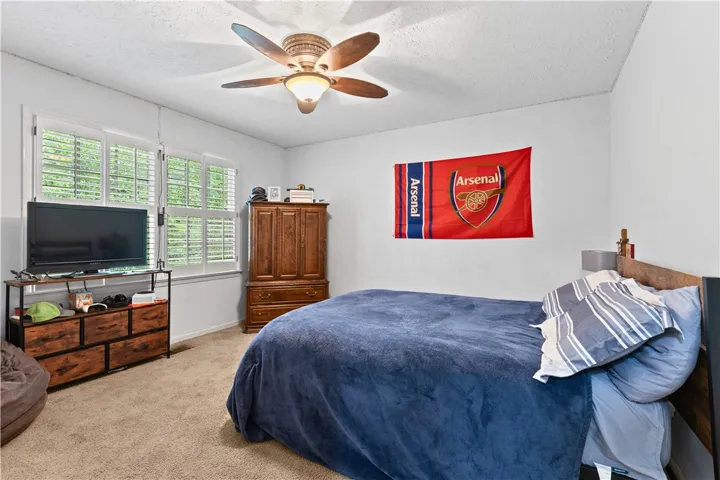 Main level bedroom